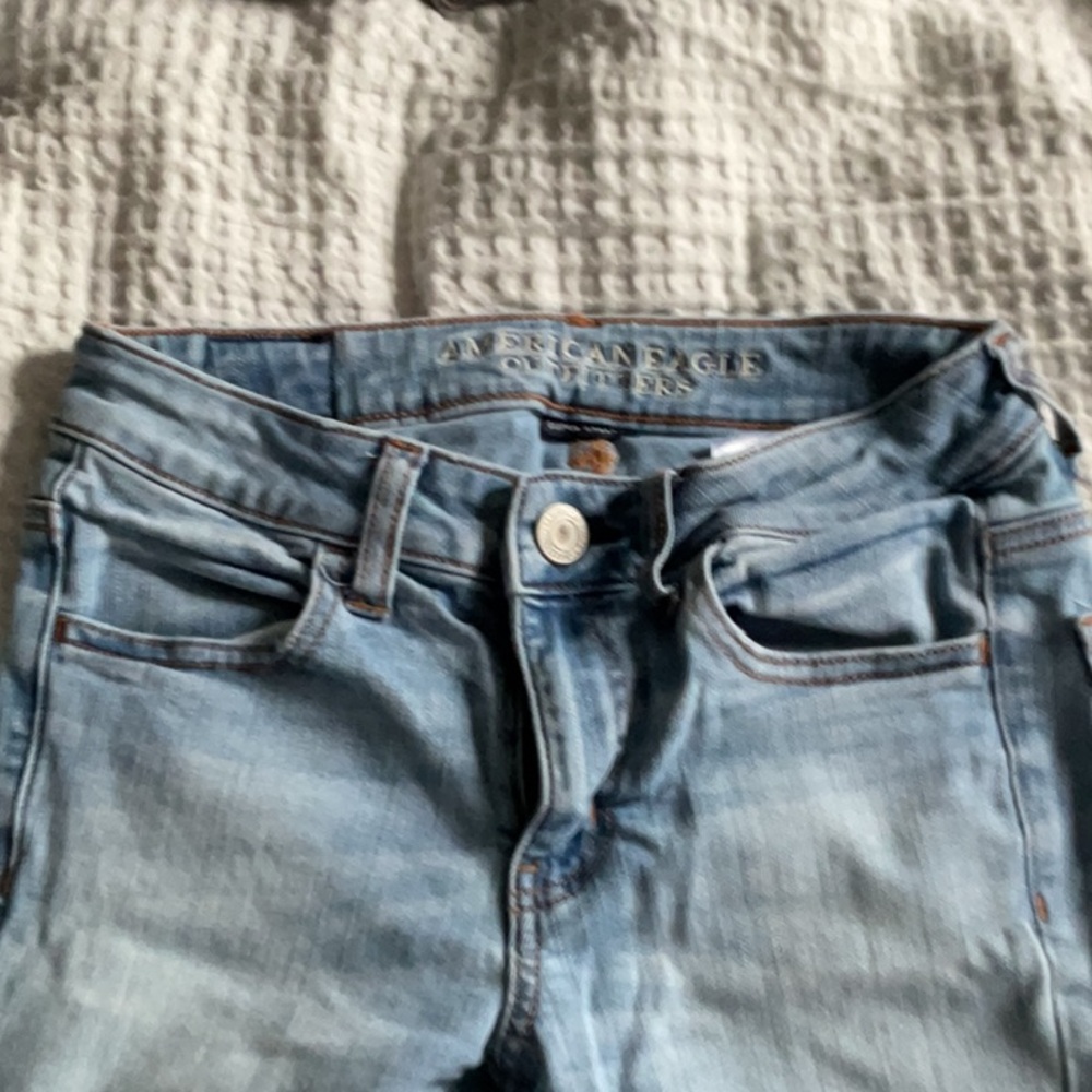 American Eagle light color, skinny jeans, size 2